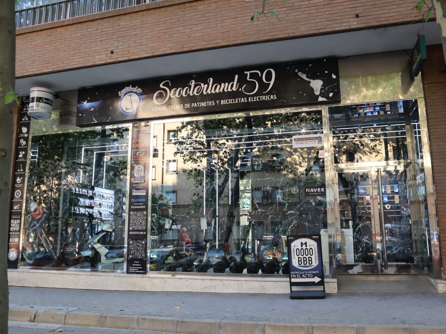 Sede principal de Scooterland59 en Tetuán Madrid